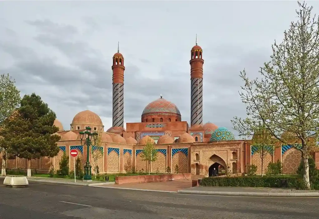 ضريح الإمام زاده (Imamzadeh Complex)
