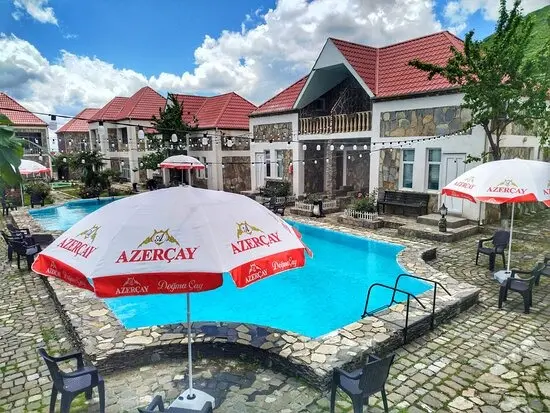فندق إف غاردن شيكي (F Garden Hotel Sheki)