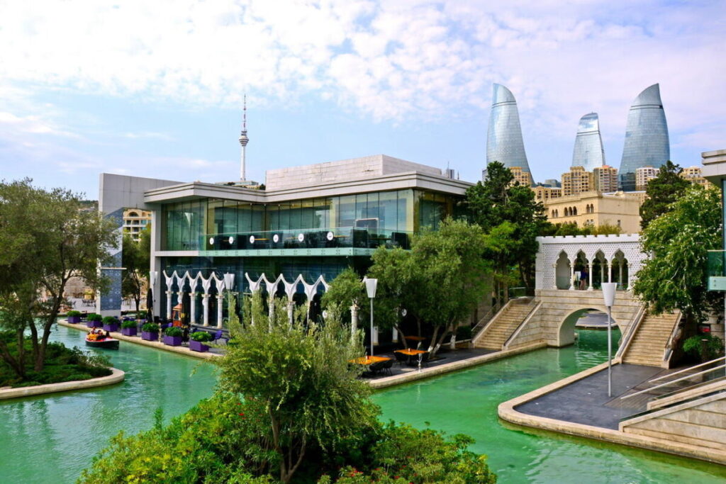 فينيسيا المصغرة باكو