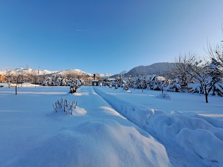 قرية بوم غابالا