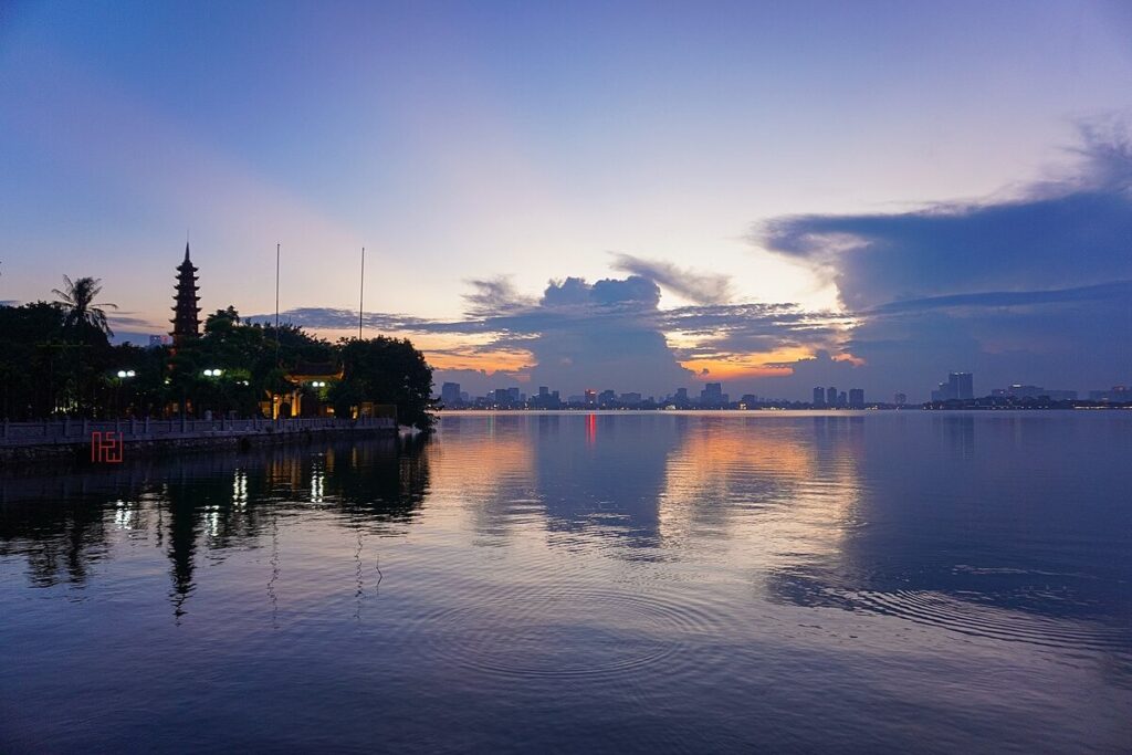 بحيرة هو تاي (البحيرة الغربية)