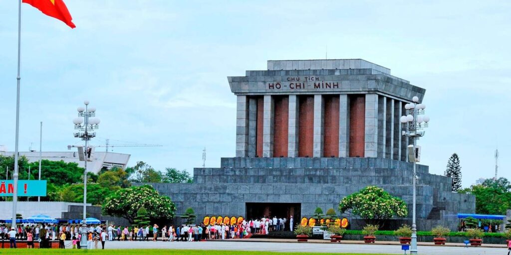 ضريح هو تشي منه