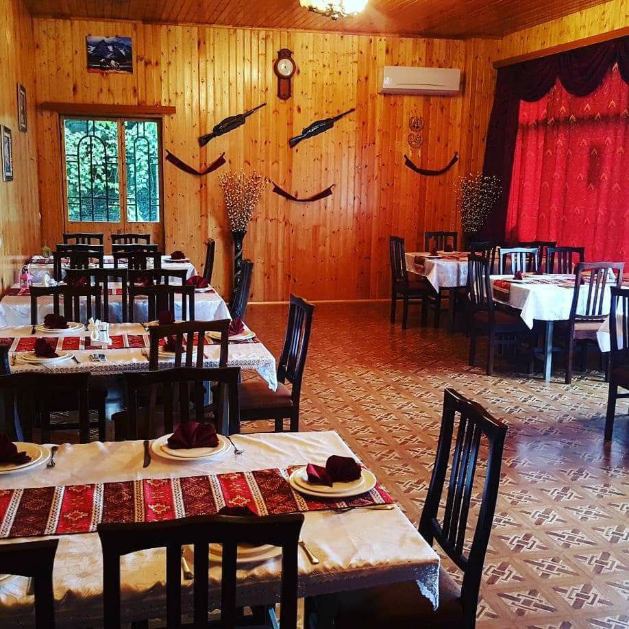 مطعم دلهي كراتشي داربار