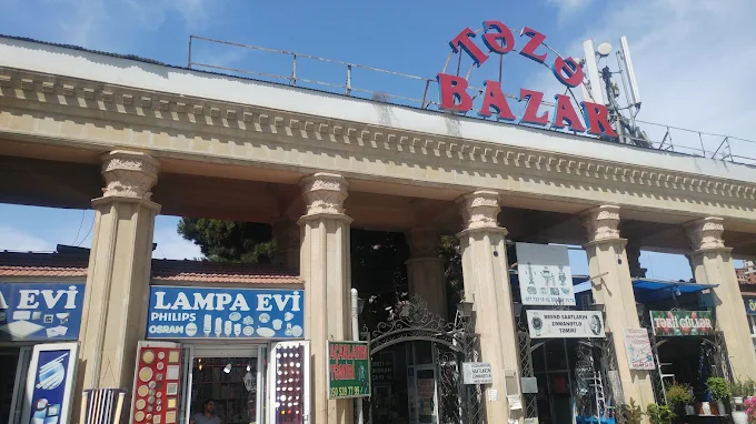 تازا بازار باكو