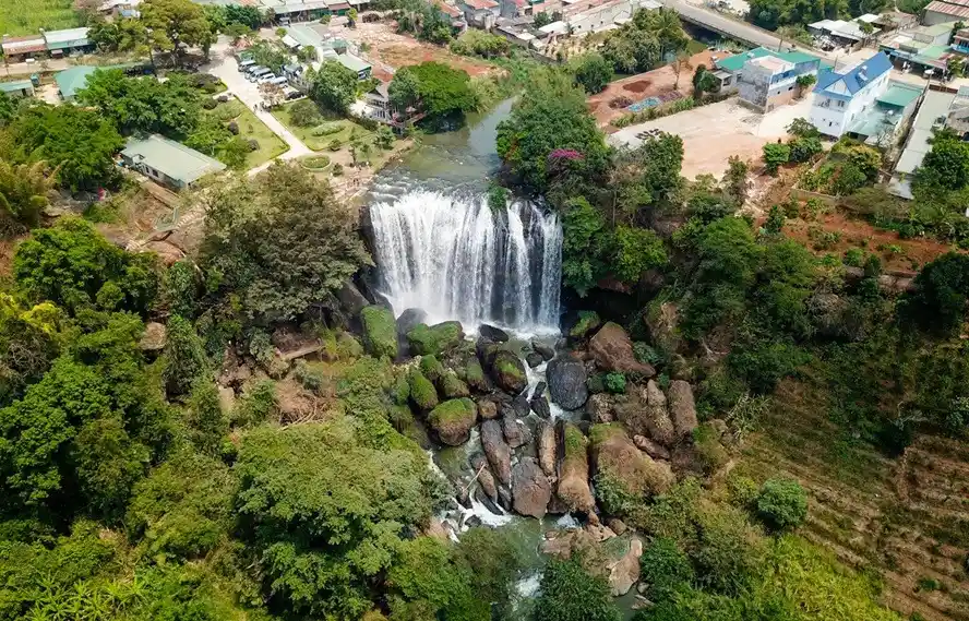 شلال الفيل – Elephant Falls