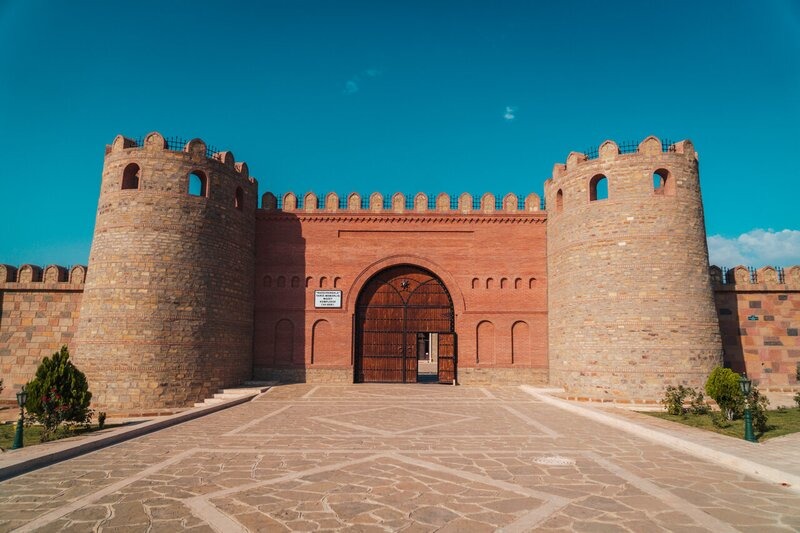 قلعة نخجوان (Nakhchivan Castle)
