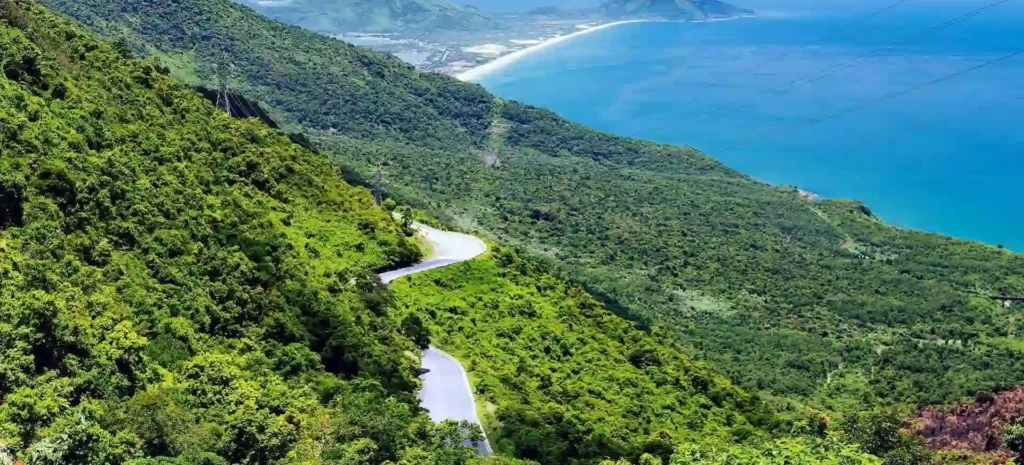 ممر هاي فان (Hai Van Pass)