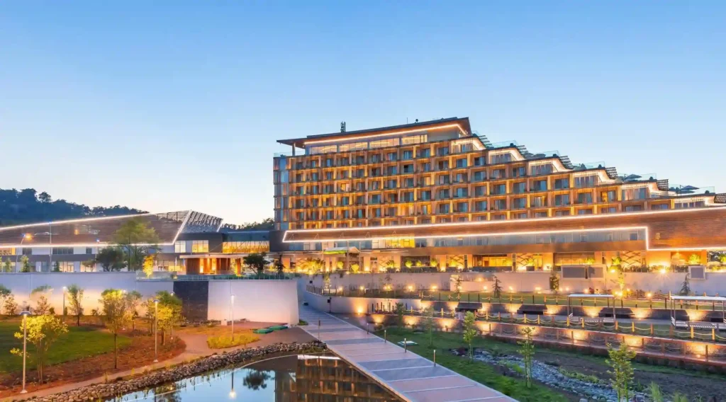 منتجع لانكاران سبرينجز الصحي (Lankaran Springs Wellness Resort)