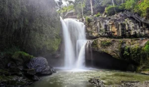 شلال Tegenungan بالي