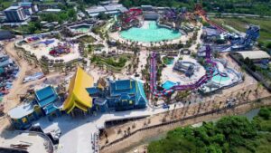 القرية المائيه انداماندا