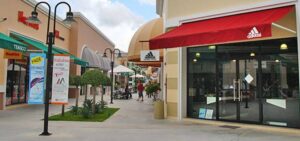 مول بريميوم اوتليت بوكيت