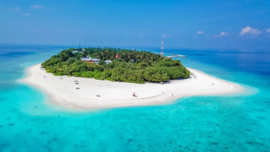 شاطئ أوكولهاس بيكيني (Ukulhas Bikini Beach شاطئ أوكولهاس بيكيني (Ukulhas Bikini Beach