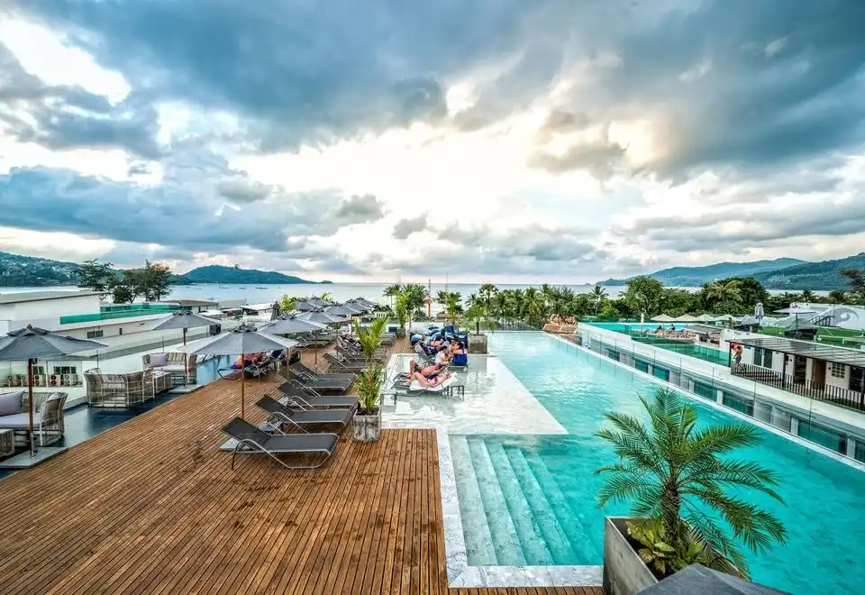 فندق كلوفر باتونج بوكيت (Hotel Clover Patong Phuket فندق كلوفر باتونج بوكيت (Hotel Clover Patong Phuket