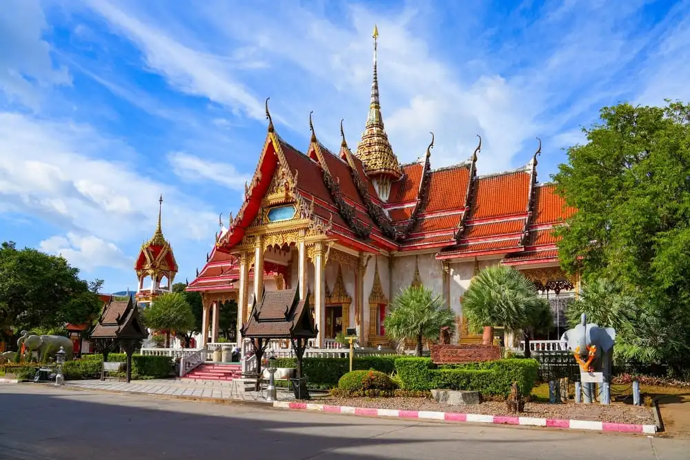 معبد وات تشالونج Wat Chalong معبد وات تشالونج Wat Chalong