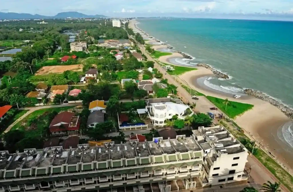 منطقة خليج رايونغ الساحلية Rayong thailand
