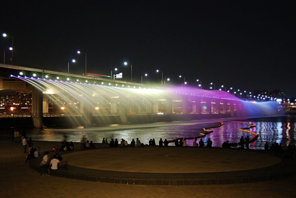 جسر بانبو (Banpo Bridge)