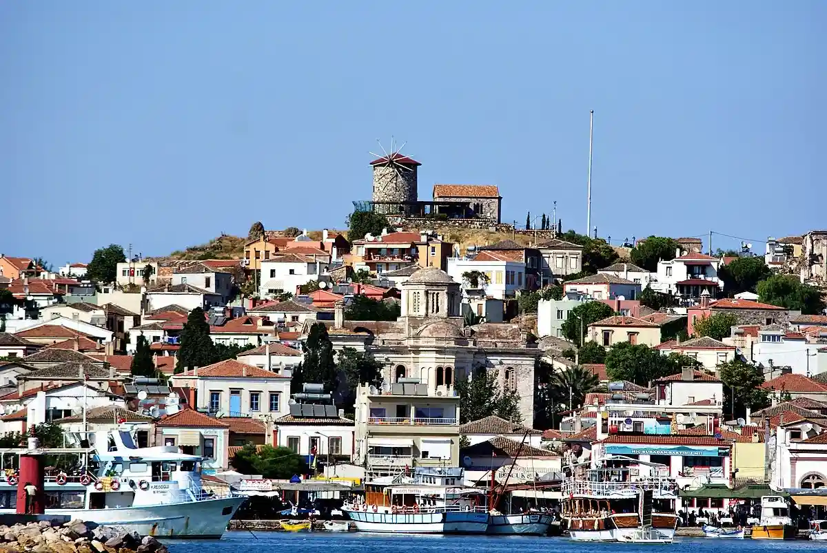 جزيرة جوندا (Cunda Island)
