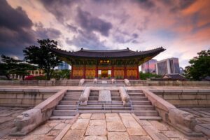 قصر دوكسو (deoksugung palace)