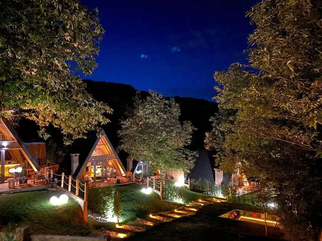  أكواخ ومنتجعات صبنجة (Sapanca Bungalows) 