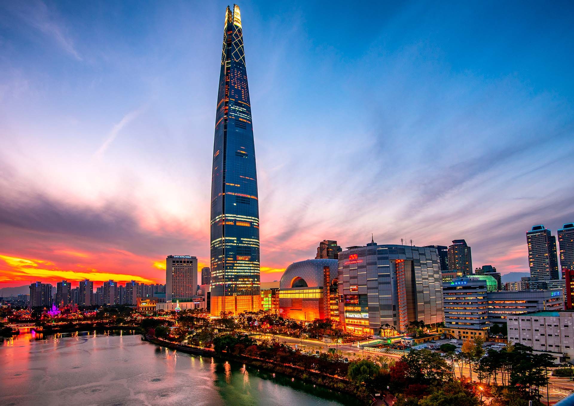 برج لوتي وورلد (Lotte World Tower)