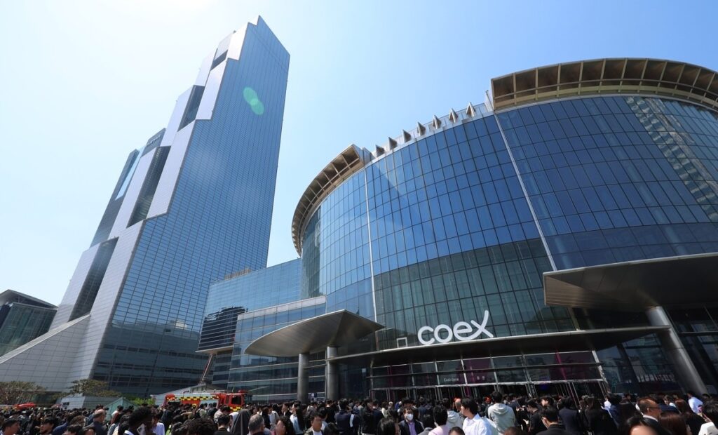 مول ستارفيلد كويكس (Starfield Coex Mall)