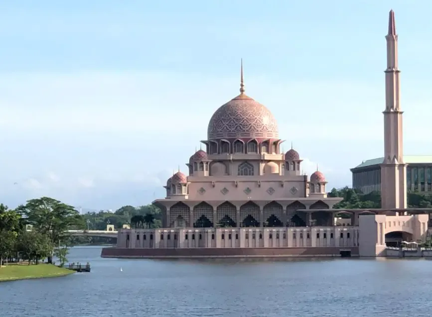 .بحيرة بوتراجايا سيلانجور (Putrajaya Lake)