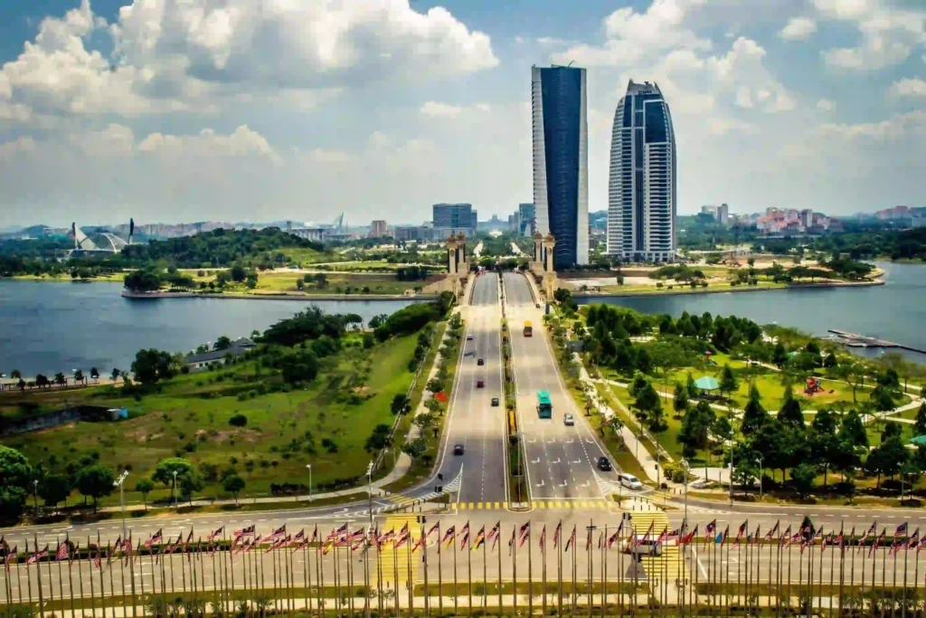 أفضل العروض السياحية في مدينة بوتراجايا بماليزيا