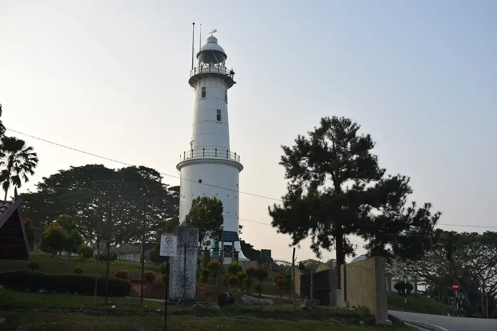 تلة ميلاواتي (Bukit Malawati)