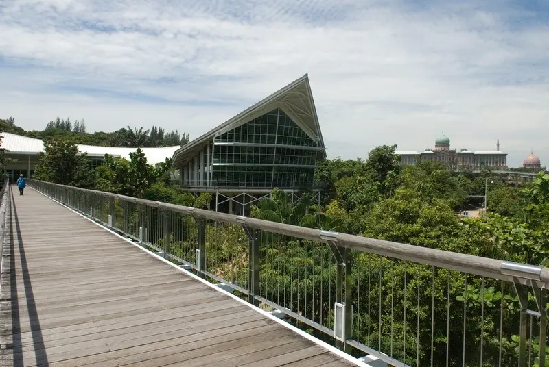 حديقة بوتراجايا النباتية (Putra Jaya Botanical Garden)