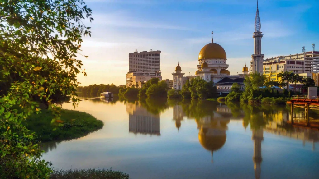 كلانج (Klang)