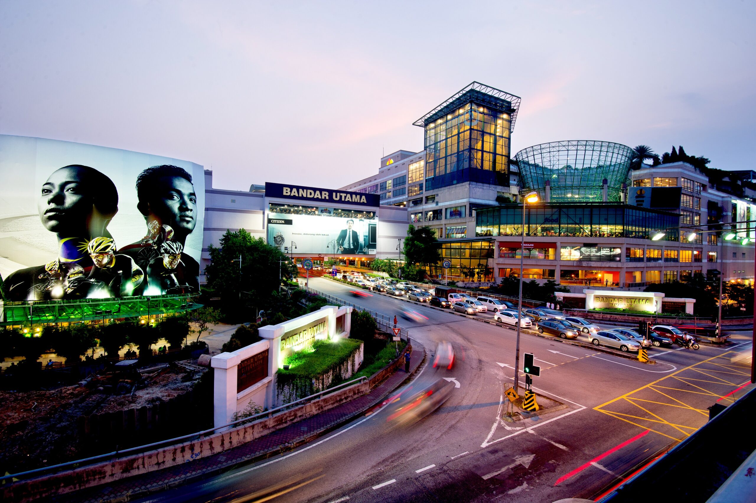1 Utama Shopping Centre