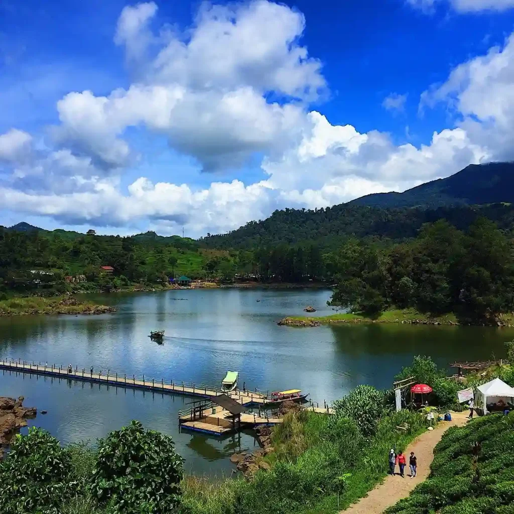 بحيرة سيتو باتينقان (Patenggang Lake)