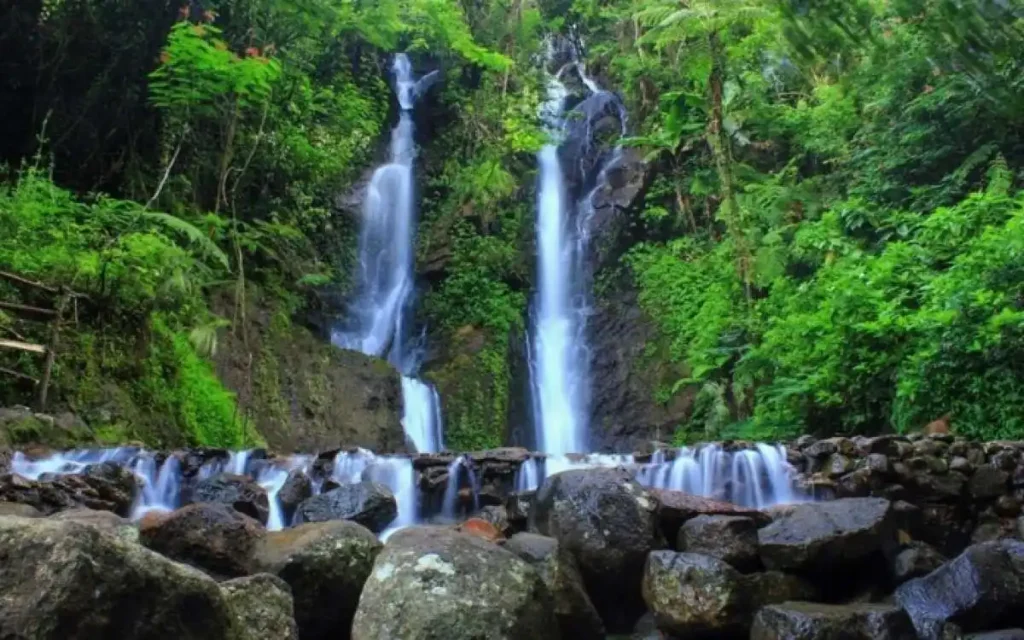 الشلالات السبعة كوروج سيلمبر (Curug Cilember)