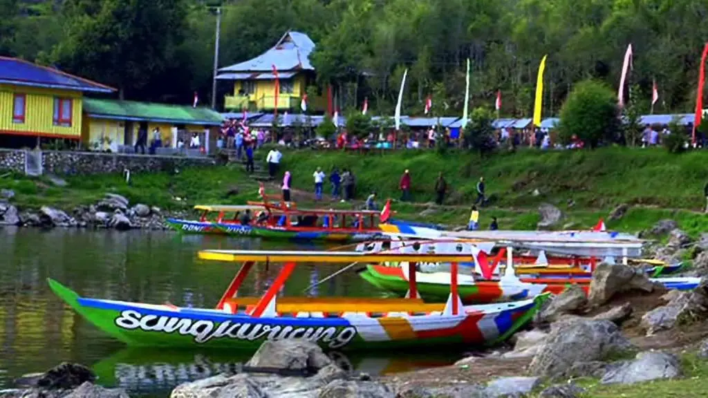 بحيرة سيتو باتينجان (Situ Patenggang)
