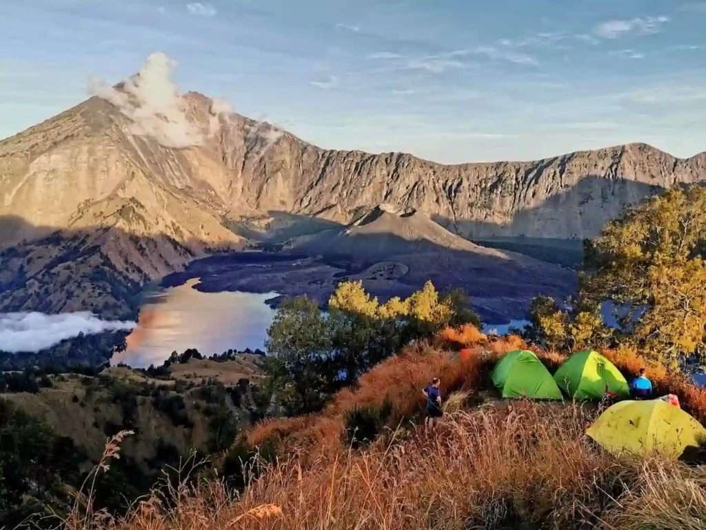 جبل رينجاني (Mount Rinjani)