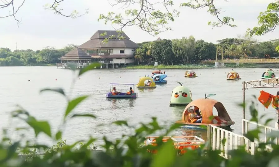 حديقة الفواكه ميكارساري (Taman Buah Mekarsari)